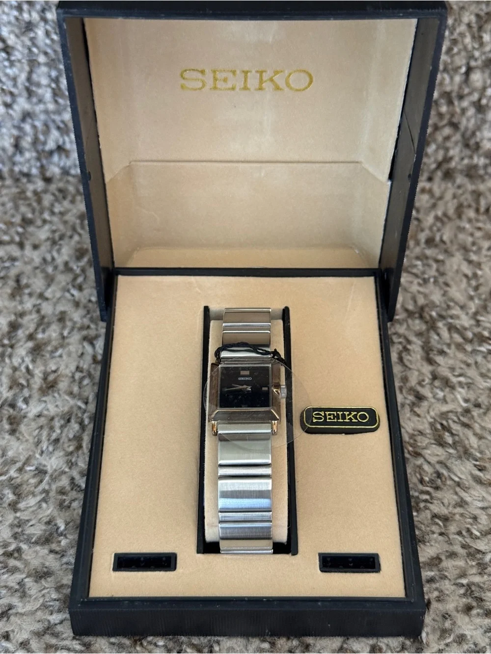 Seiko women’s Silver Stainless Steel Bracelet Watch with black dial japan